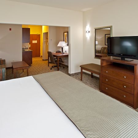 Holiday Inn Express & Suites Ripley By Ihg Kamer foto