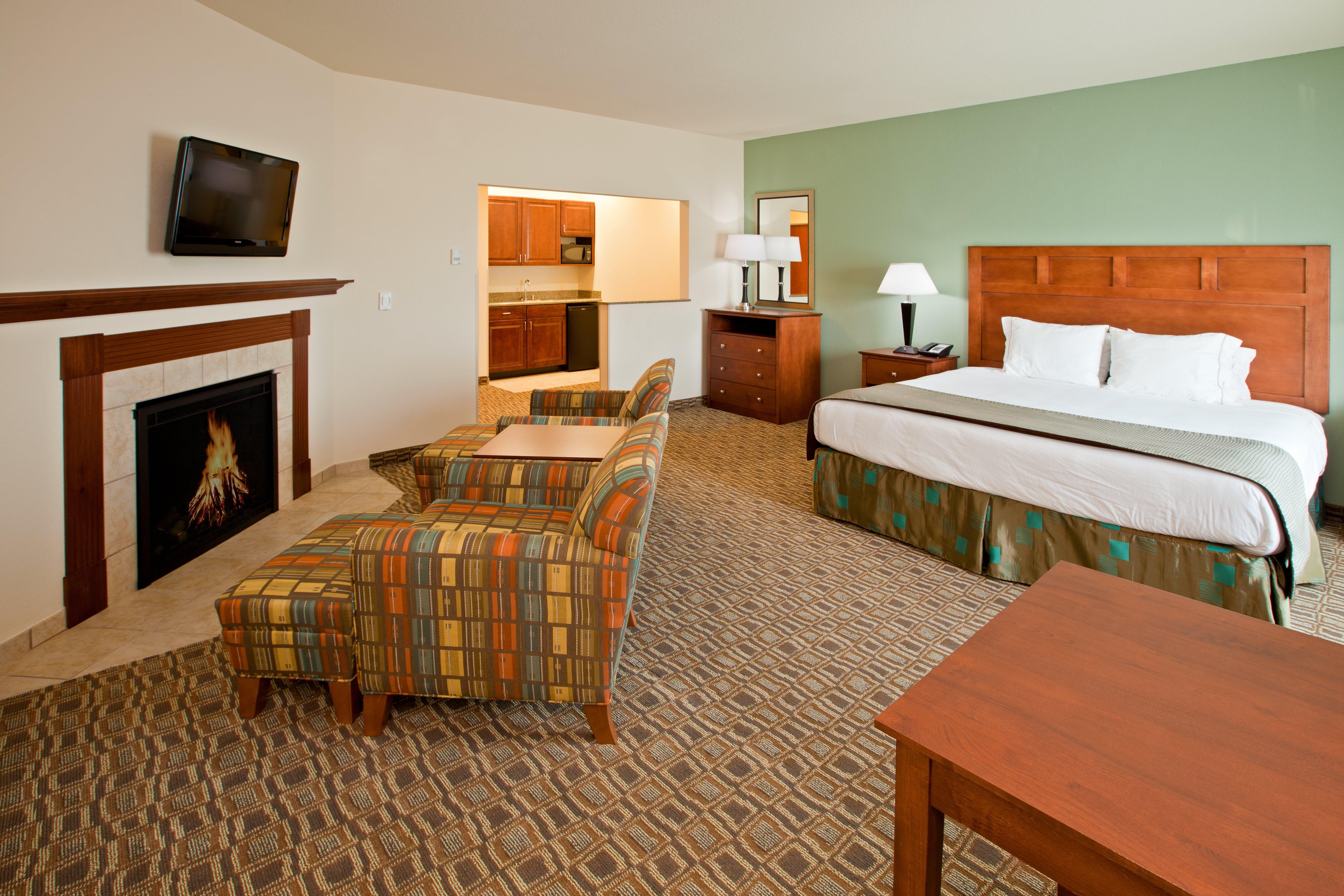 Holiday Inn Express & Suites Ripley By Ihg Buitenkant foto