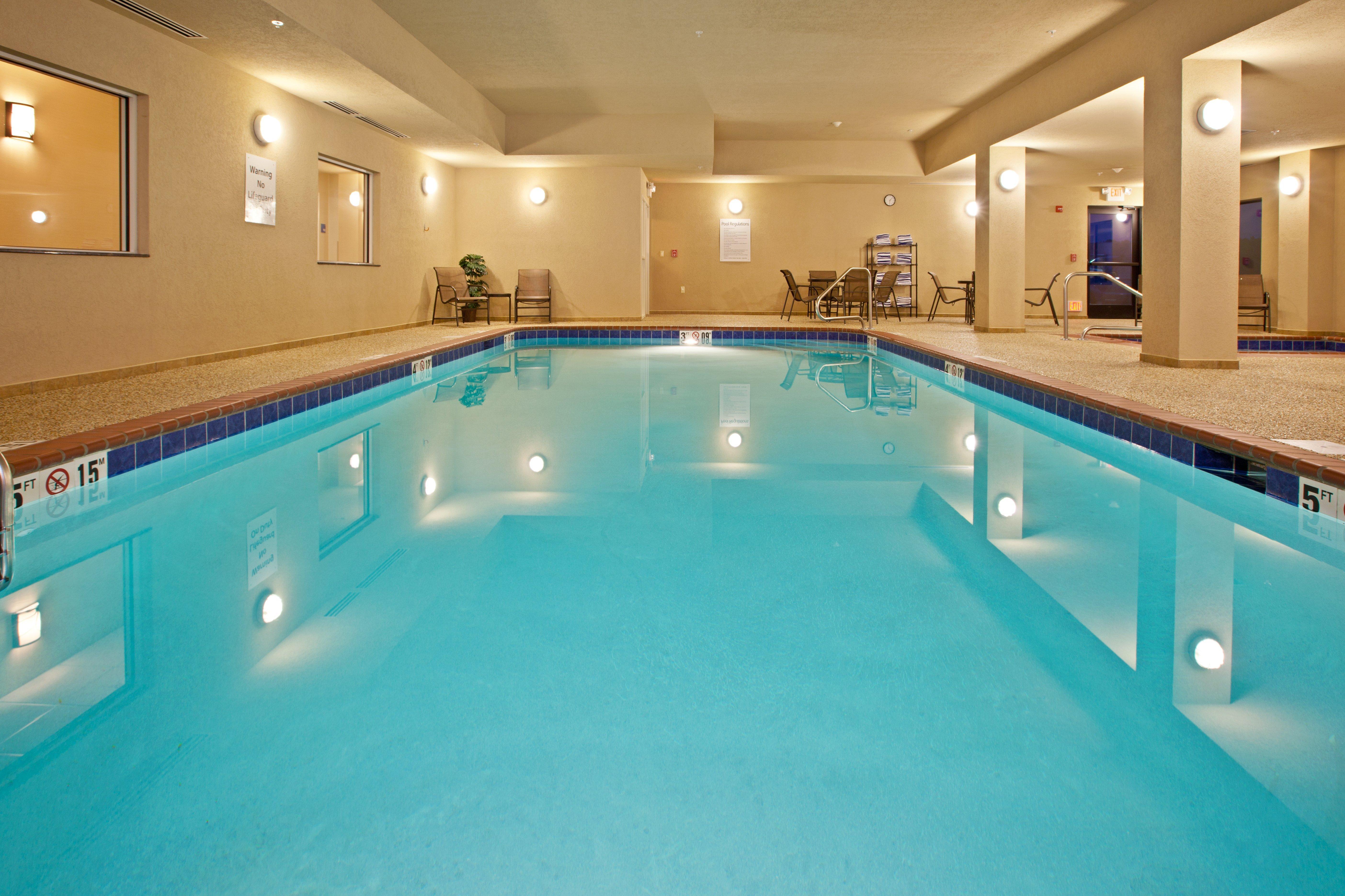 Holiday Inn Express & Suites Ripley By Ihg Buitenkant foto