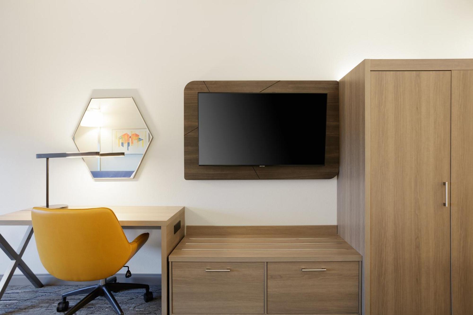 Holiday Inn Express & Suites Ripley By Ihg Buitenkant foto