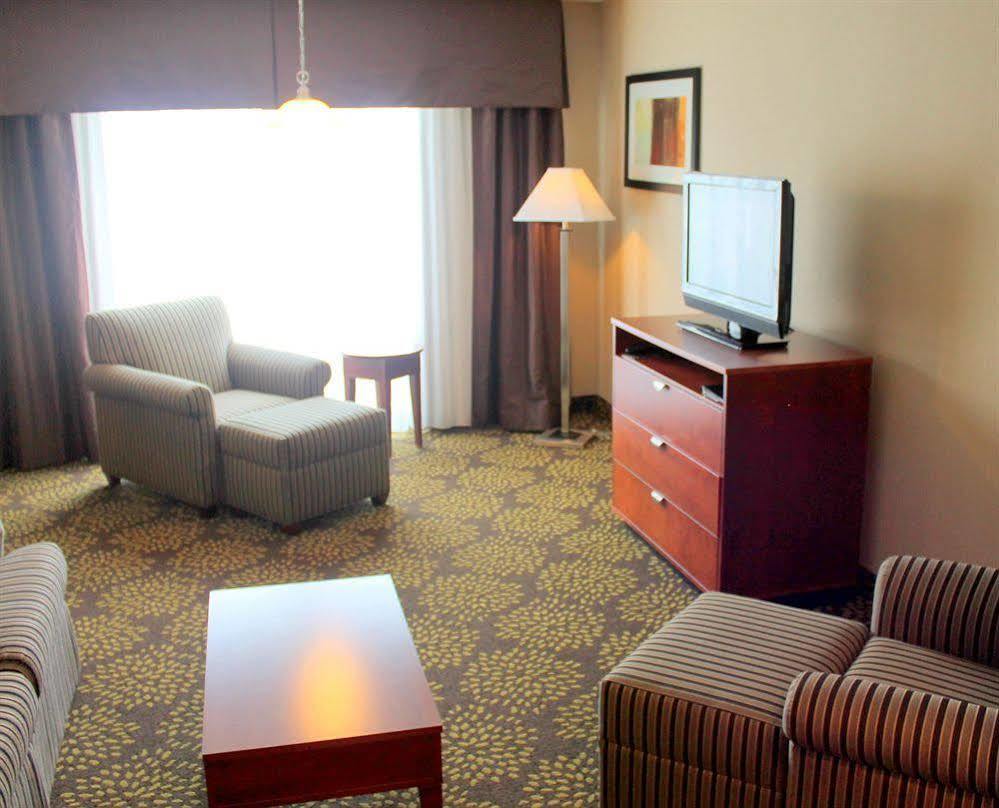 Holiday Inn Express & Suites Ripley By Ihg Buitenkant foto