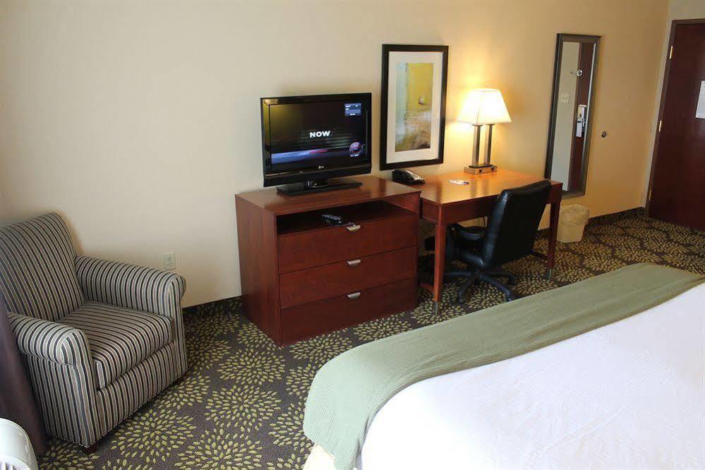 Holiday Inn Express & Suites Ripley By Ihg Buitenkant foto